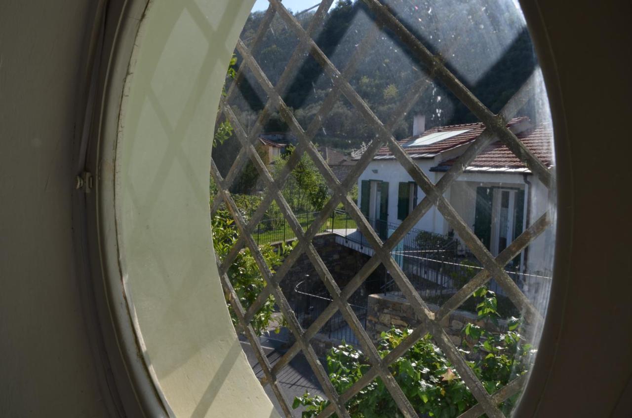 Villa La Parisienne Diano Borello Экстерьер фото