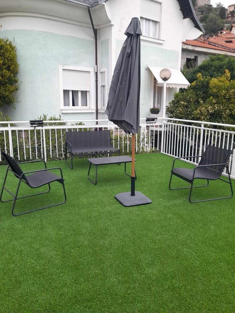 Villa La Parisienne Diano Borello Экстерьер фото